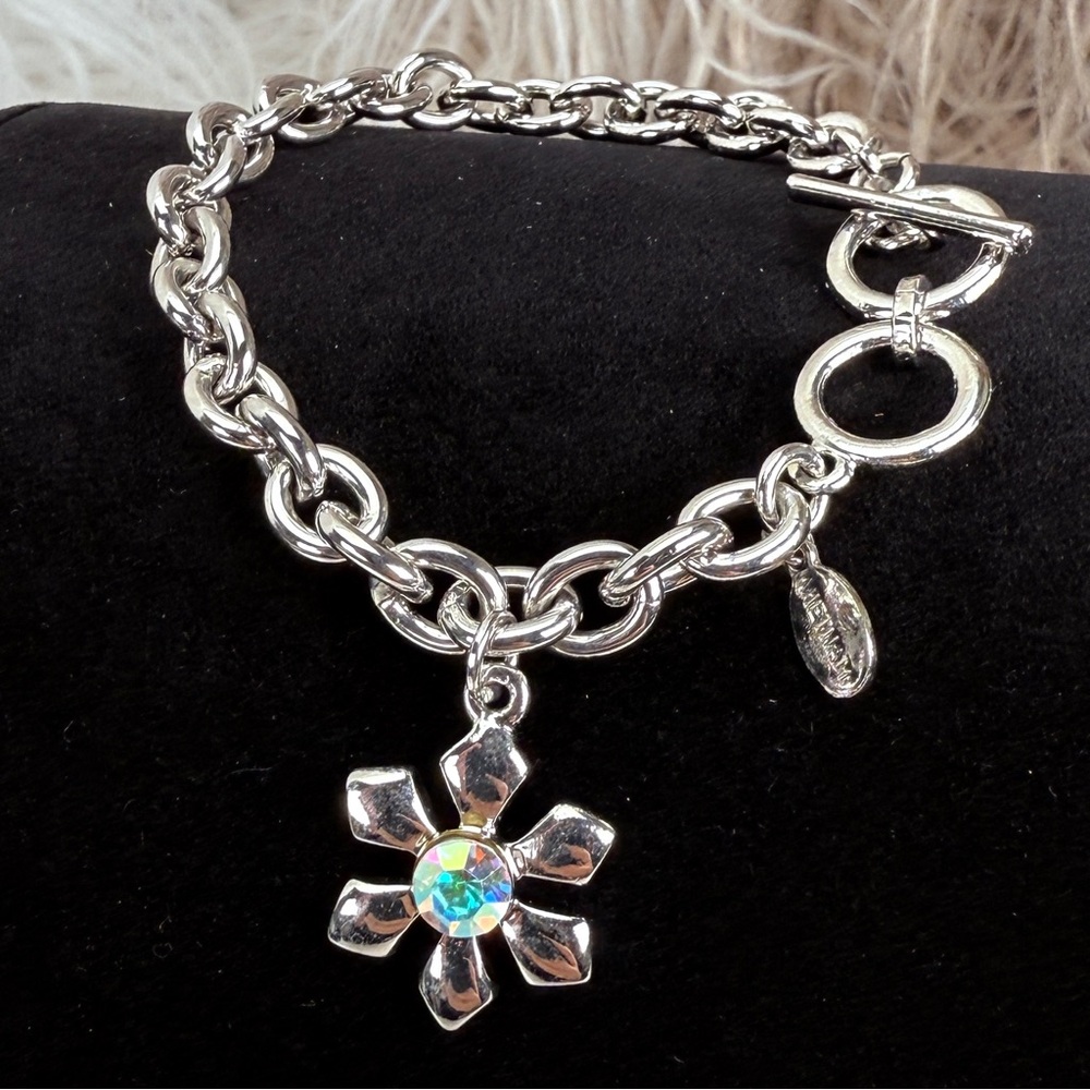 Gorgeous, Silvertone, flower charm bling, toggle closure, Cookie Lee bracelet